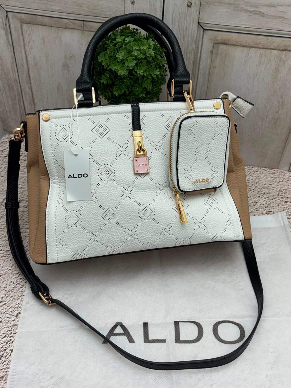 Bolso Aldo Tote Monograma